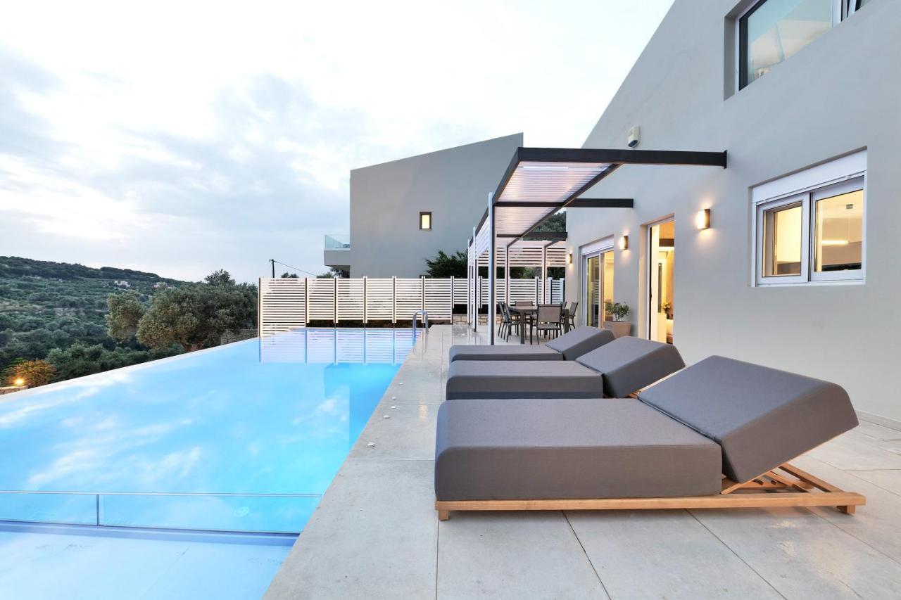 Moly - Luxury Villa With Heated Private Pool Agia Triada Exterior photo